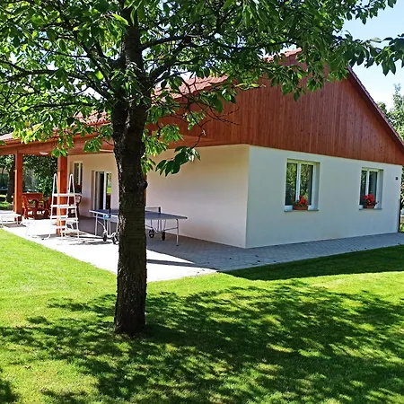 Prazdninovy Dum Adrelot 33 *