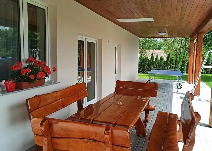 Prazdninovy Dum Adrelot 33 Дом отдыха *