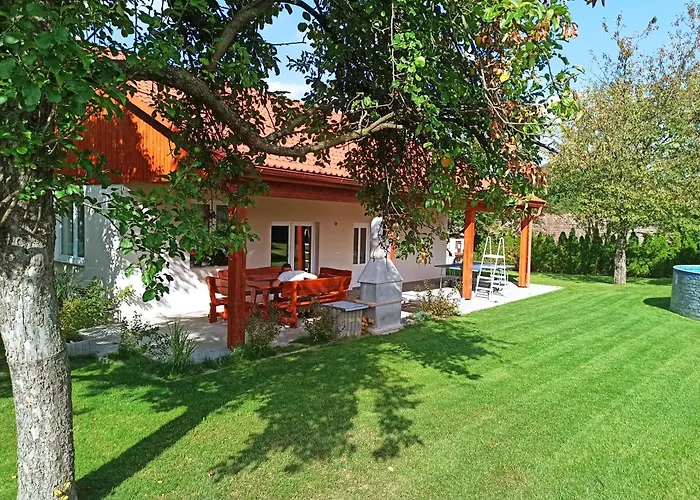 Дом отдыха Prazdninovy Dum Adrelot 33 *